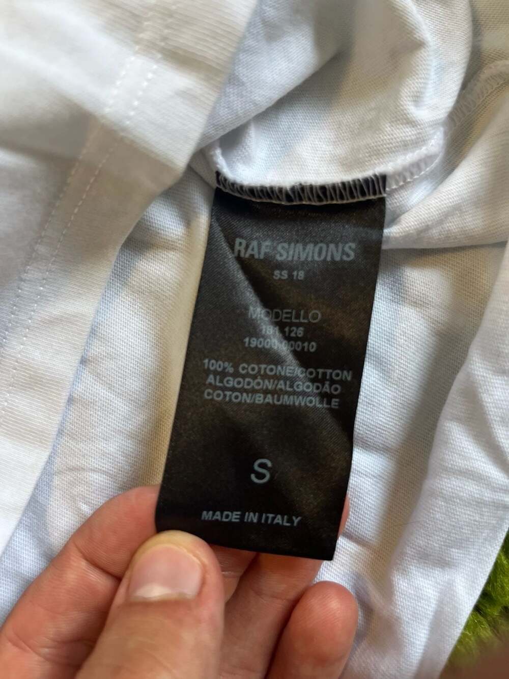 Raf Simons SS18 Script Tee - Picture 4 of 10